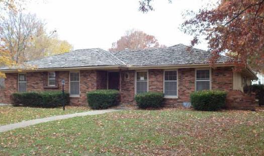 12906 Manchester Ave, Grandview, MO 64030 