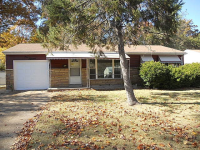 115 Lynn Meadows Ln, Florissant, MO 63033 