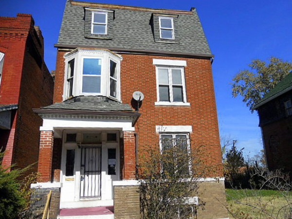 5203 Wells Ave, Saint Louis, MO 63113 