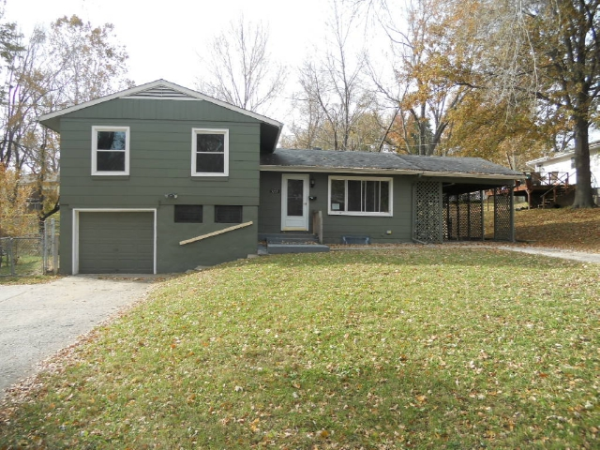 5209 NE 39th Street, Kansas City, MO 64117 