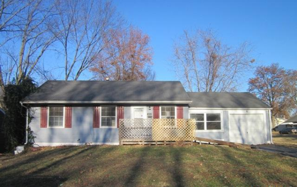 10349 Ross Cir, Saint Louis, MO 63137 