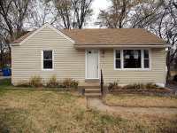 6826 Eisele St, Saint Louis, MO 63134 