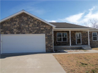 4220 University Cir, Joplin, MO 64801 