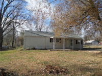 17202 Cerrito Dr, Belton, MO 64012 