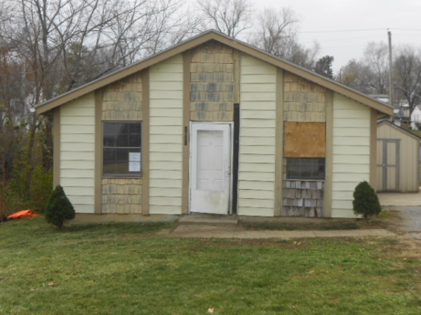 1861 E 78th St, Kansas City, MO 64132 