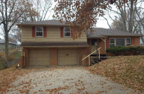 12213 E 49th St S, Independence, MO 64055 