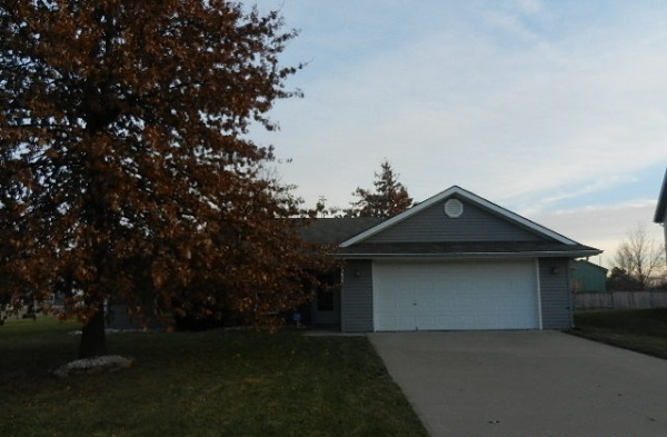 3628 NW Light House Ct, Blue Springs, MO 64015 