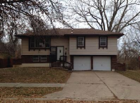 9716 Hardesty Ave, Kansas City, MO 64137 
