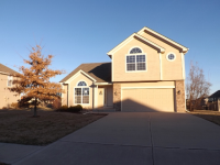 10205 N Spruce Ave, Kansas City, MO 64156 