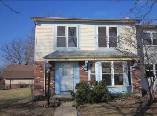 1 Coach Ct, Saint Peters, MO 63376 