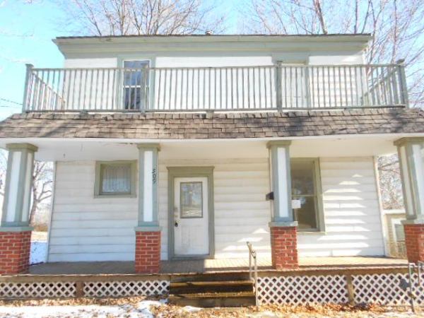509 S Pleasant St, Independence, MO 64050 