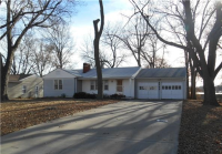 9705 E 71st Ter, Raytown, MO 64133 