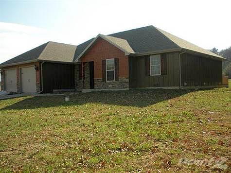 East 430Th Rd, Bolivar, MO 65613 