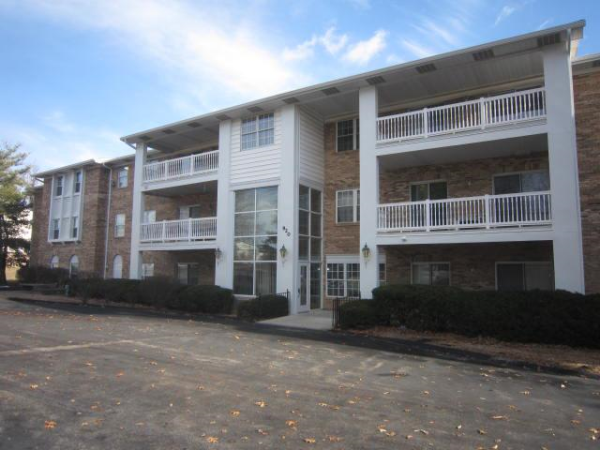 920 Guelbreth Ln # 306, Saint Louis, MO 63141 