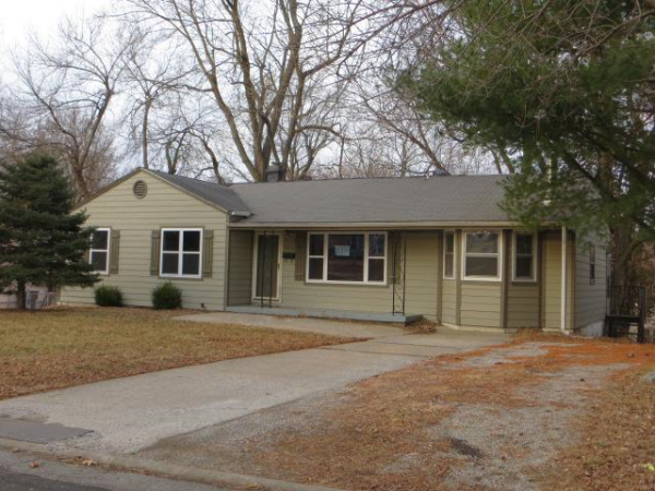3310 S Grand Ave, Independence, MO 64055 