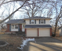 13 W 92nd Ter, Kansas City, MO 64114 