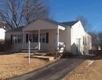 80 La Sierra Dr, Florissant, MO 63031 