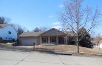 2501 Forest Leaf Pkwy, Ballwin, MO 63011 