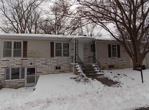 2821 Vista Ln, Cape Girardeau, MO 63701 