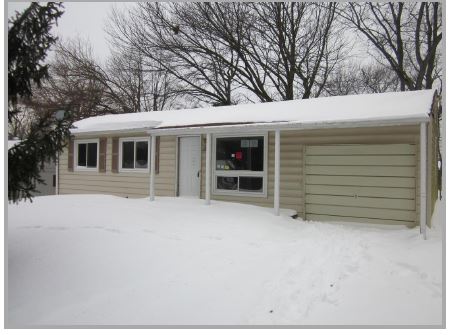 2825 Sugar Tree Ln, Maryland Heights, MO 63043 