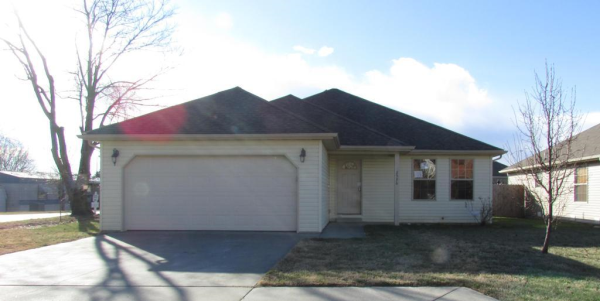 2536 West Delmar Street, Springfield, MO 65804 