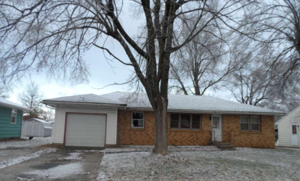 507 Louise Ave, Clinton, MO 64735 