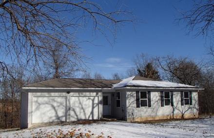 5280 Forest Lake Dr, Villa Ridge, MO 63089 