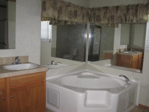 14 ZAINES LNE, Beaumont, MS 39423 