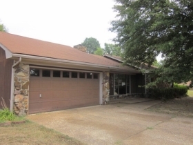 5696 DOVER DR, HORN LAKE, MS 38637 