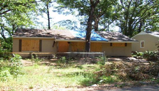 2860 Greenview Drive, Jackson, MS 39212 