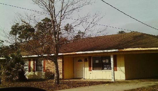 104 Tiffany Street, Waveland, MS 39576 