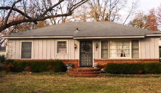 935 Vincent Street, Clarksdale, MS 38614 