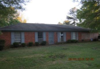 300 Orchard Dr, Greenwood, MS 38930 