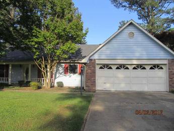 105 Brewer Dr, Senatobia, MS 38668 