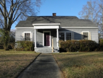442 Myrtle St E, Philadelphia, MS 39350 