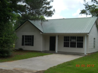 1422 E Fairview Dr, Waynesboro, MS 39367 