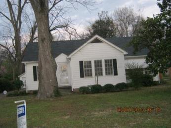 718 Cedar St, Greenville, MS 38701 