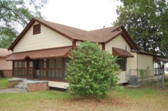 305 Williams Ave, Picayune, MS 39466 