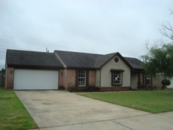 7561 Woodshire Dr, Horn Lake, MS 38637 