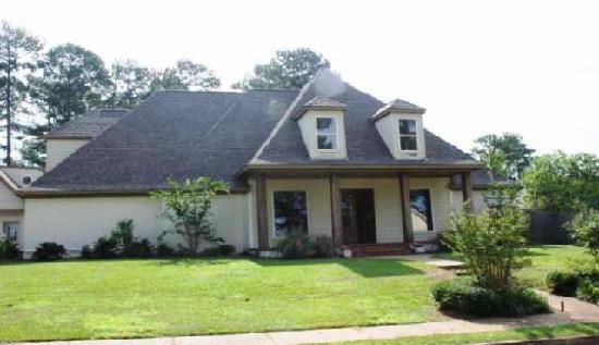 812 Southwind Lane, Brandon, MS 39047 