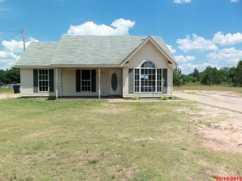 185 S. Chesterman, Holly Springs, MS 38635 