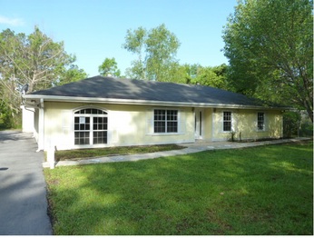 5716 Peacock St, Ocean Springs, MS 39564 