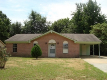 3145 Briarwood Dr, Horn Lake, MS 38637 
