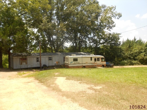 212 CLARK CEMETARY RD, Laurel, MS 39443 