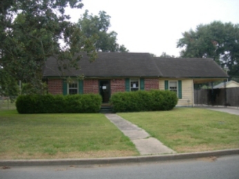 1499 W Ollie Cir, Greenville, MS 38703 