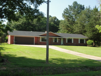 4515 Carrollton Rd, Grenada, MS 38901 