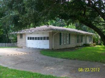 1212 Arlington St, Clinton, MS 39056 