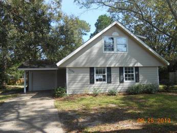 2302 Dogwood St, Pascagoula, MS 39567 