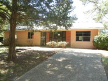 349 Queen Margaret Ln, Jackson, MS 39209 