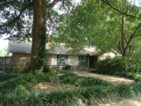 5824 Caroline Dr, Horn Lake, MS 38637 